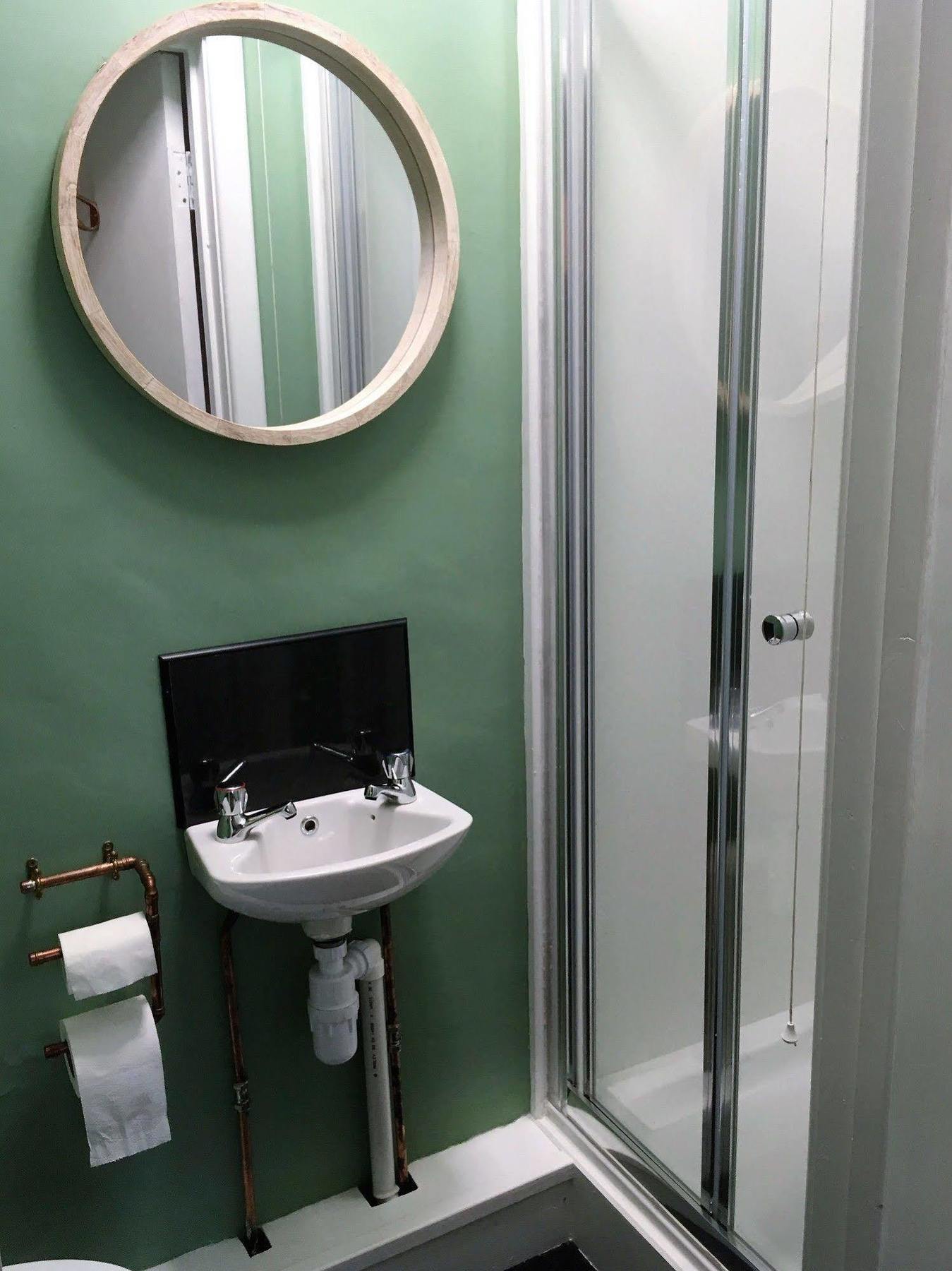 Self Catering Cellb Ffestiniog Hostel Блайнай-Фестиньог Екстериор снимка